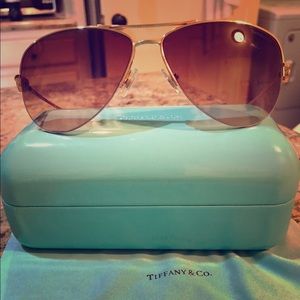 Excellent condition!! Tiffany’s sunglasses!!